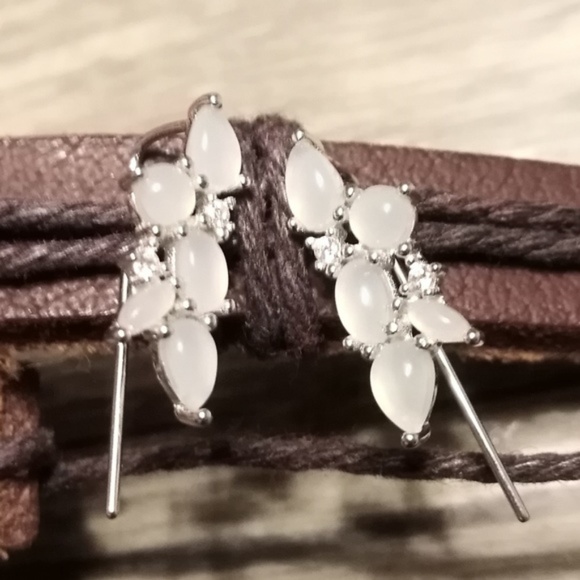 Moonstone Sterling Silver Ear Crawler Climber - Picture 4 of 4